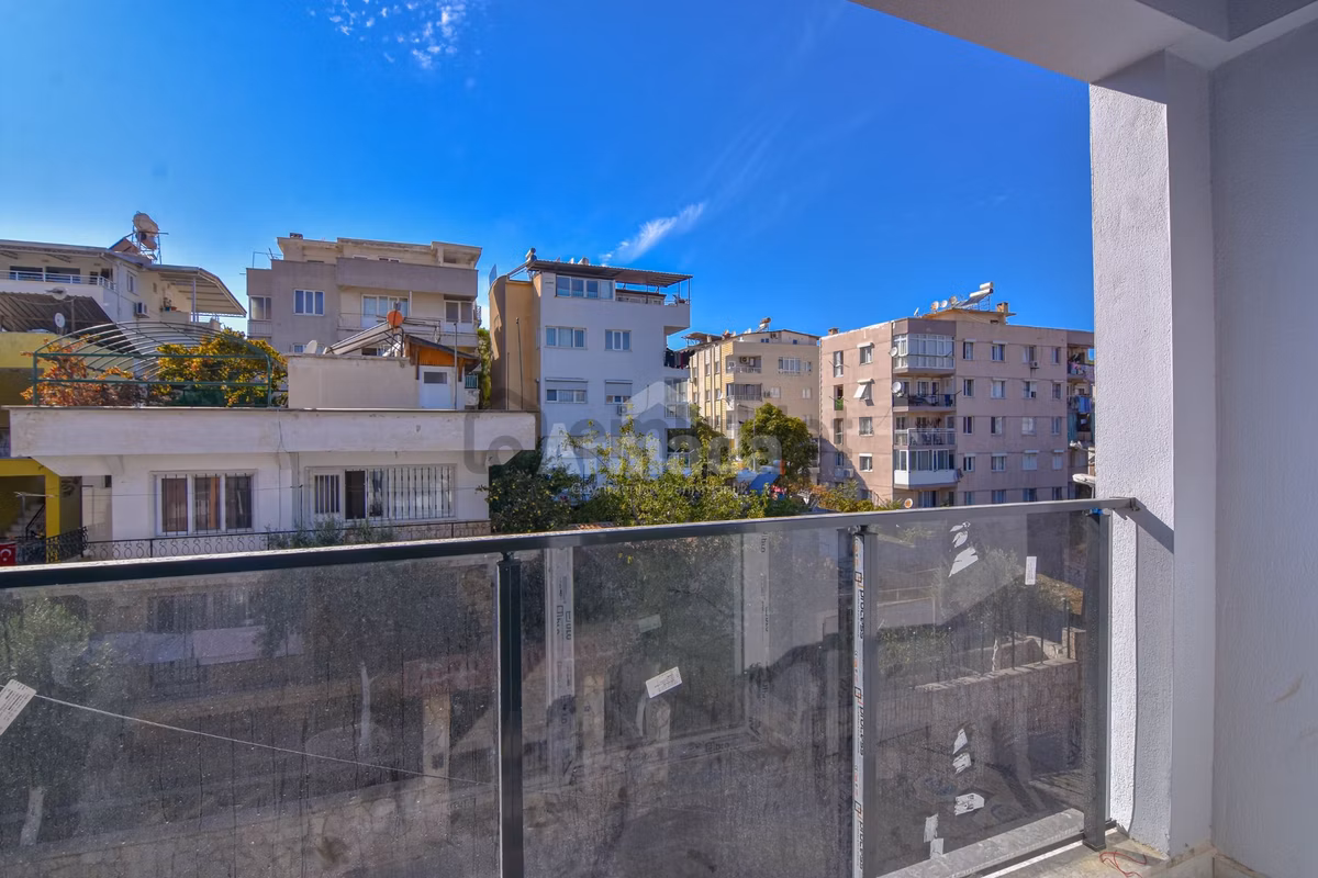 Kuşadası Merkez'de Sıfır 2+1 Satılık Daire - 10