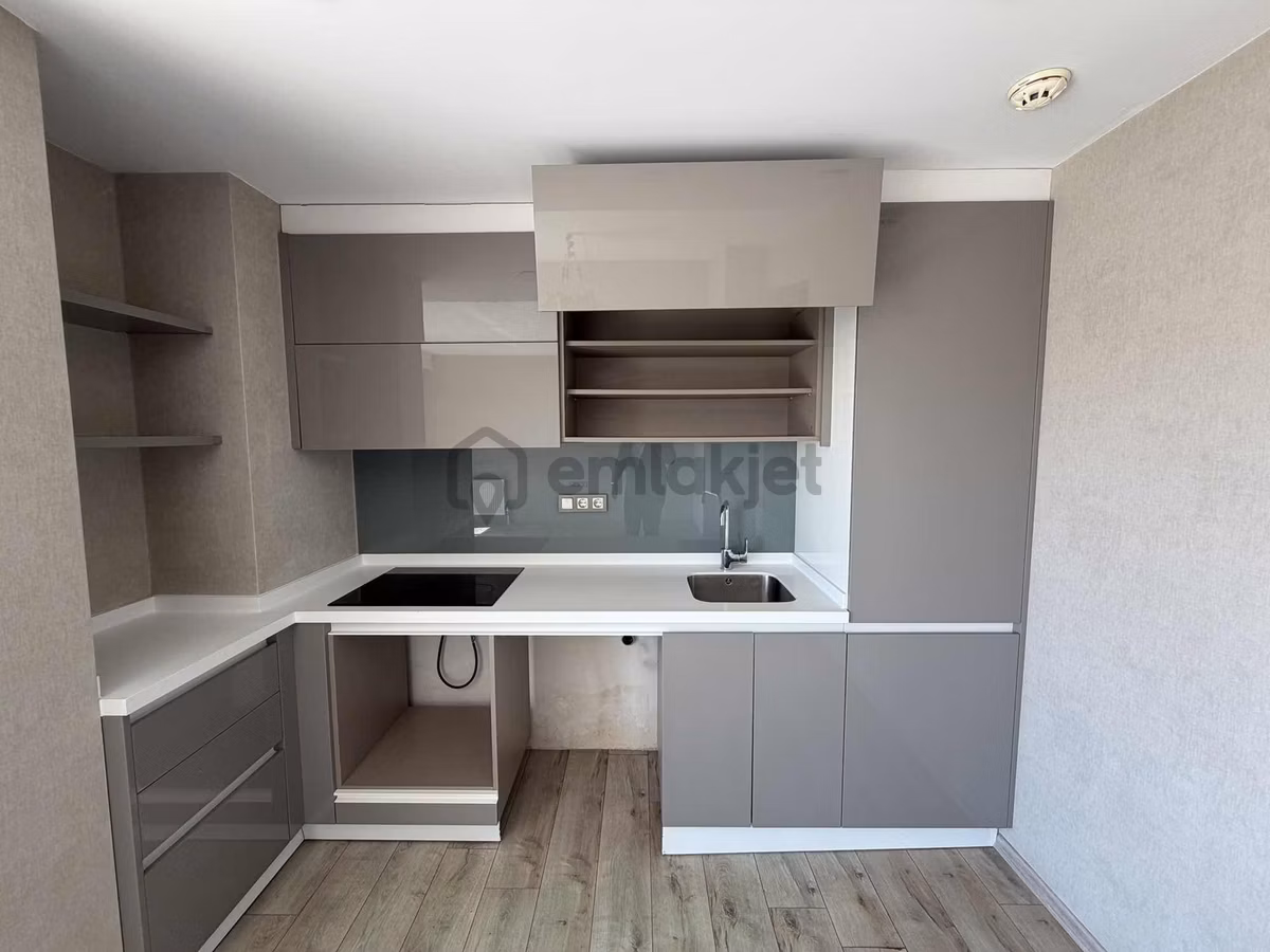 Lima Vadi Yüksek Kat Köşe 1+1 Satılık Boş Daire - 40