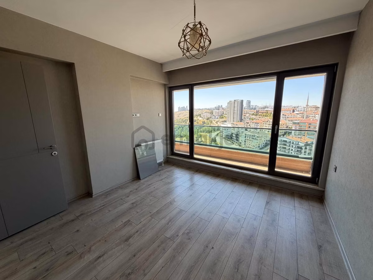 Lima Vadi Yüksek Kat Köşe 1+1 Satılık Boş Daire - 30