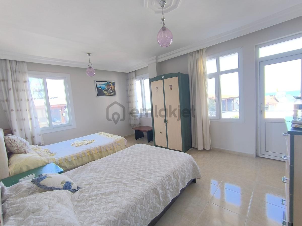 ''site İçinde Deniz Manzaralı Modern Mimarili Lüks Villa'' - 33