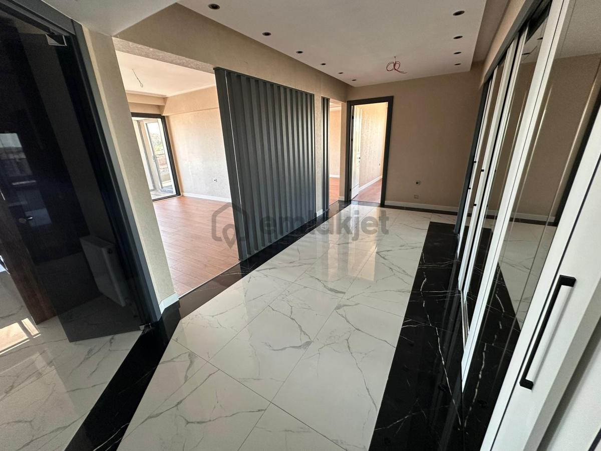 Realty Gate'den - Harika Lokasyon - Ultra Lüks Yapı - Sıfır 4+1 - 10