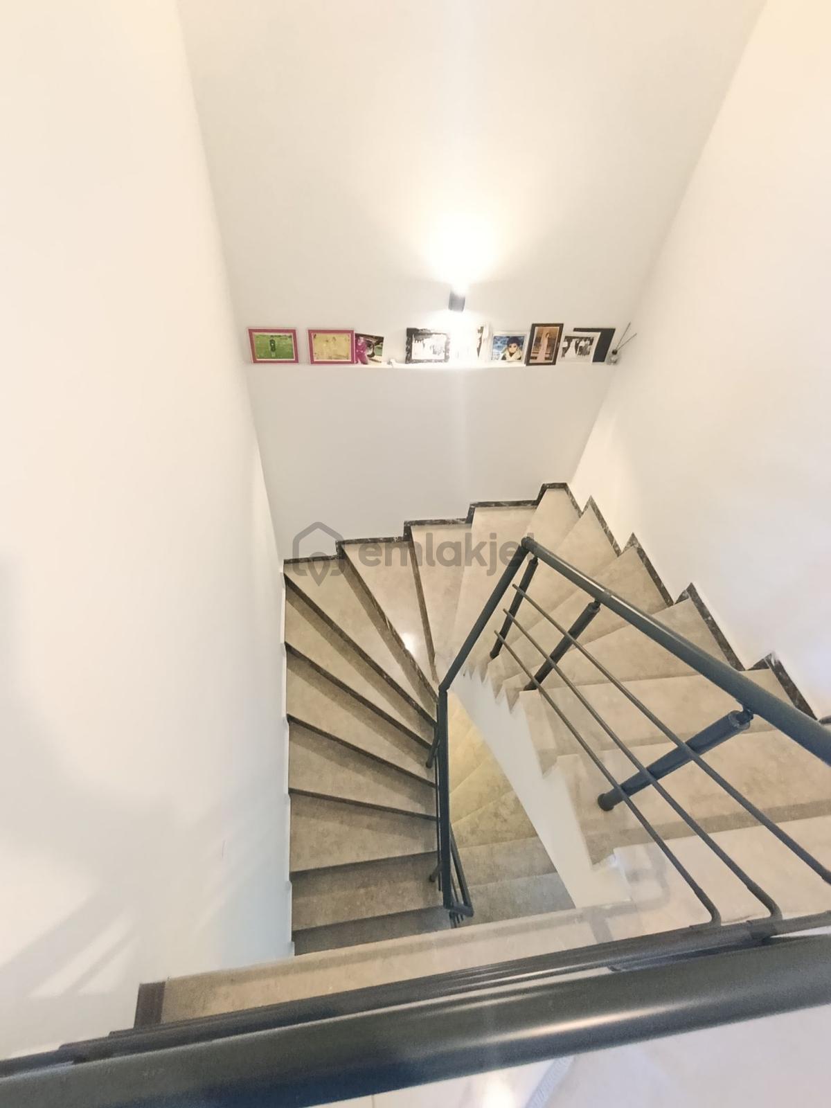 Sakarya Karasu'da Satılık 5+1 Villa - 34