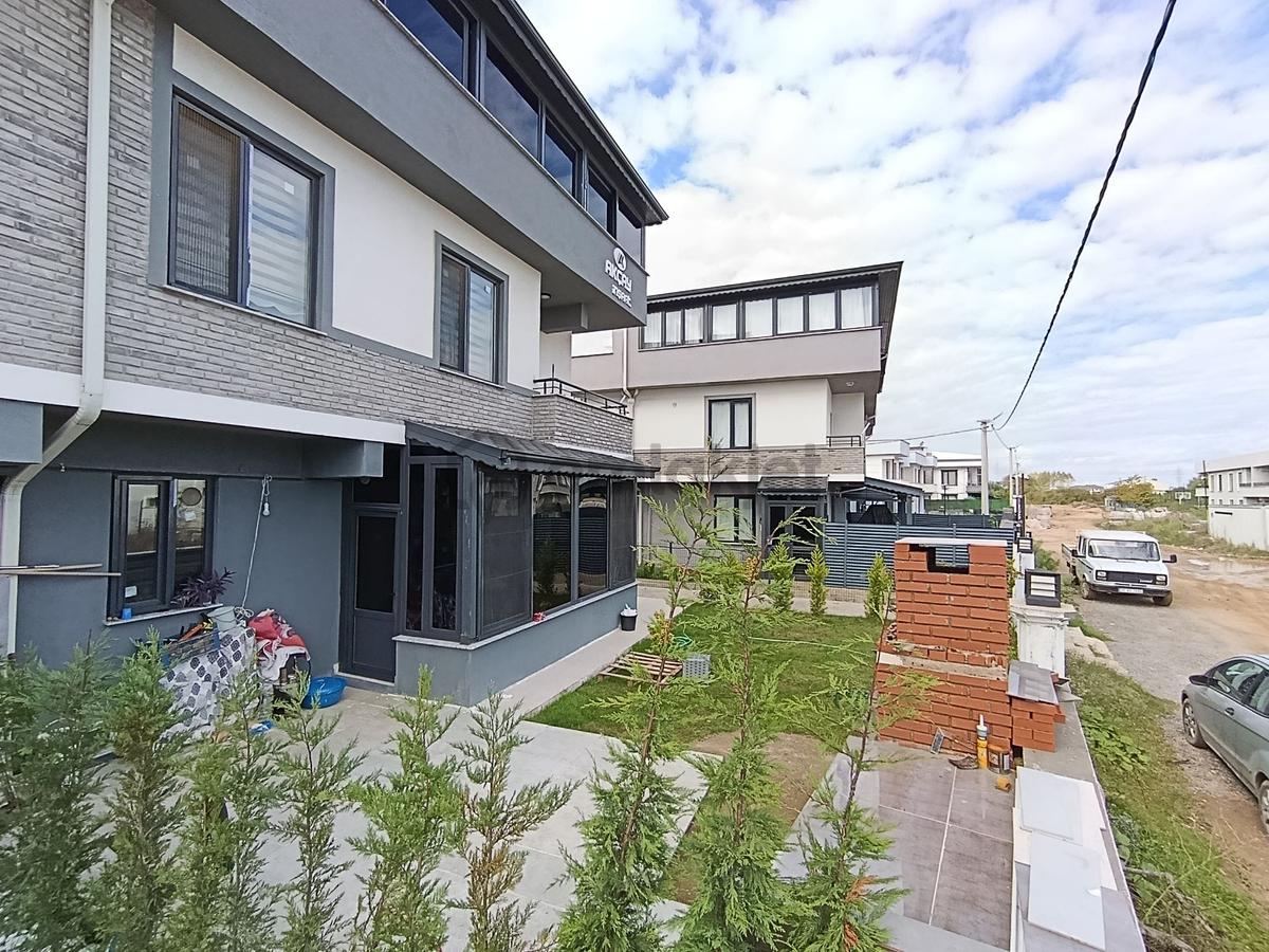 Sakarya Karasu'da Satılık 5+1 Villa - 5