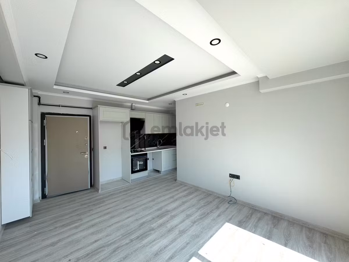 Işıklar Cadde Dibi Arakatta Sıfır 1+1 'ler - 5