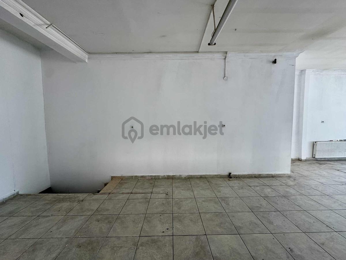 İncirli 19 Mayıs Caddesinde Satılık Dükkan - 15