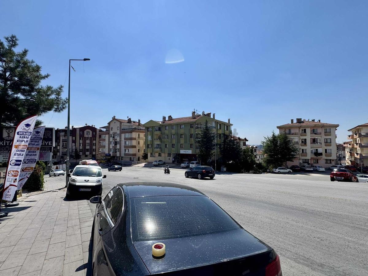 İncirli 19 Mayıs Caddesinde Satılık Dükkan - 3
