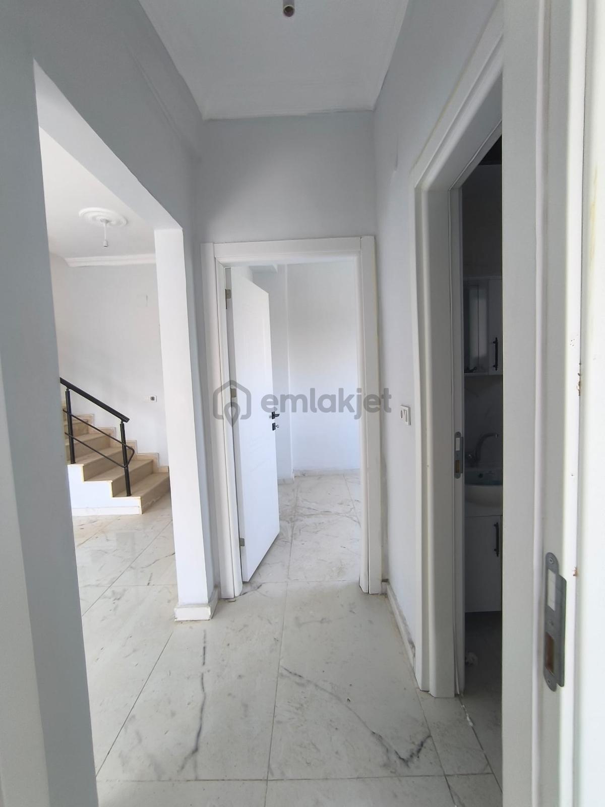 Arsuz'da Denize Yakın, Sıfır 3+1 Teraslı Dubleks Daire - 26