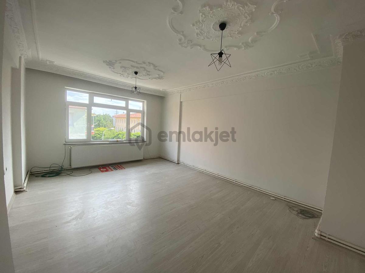 Fatih Mahallesinde Çarşı Merkezde - 5