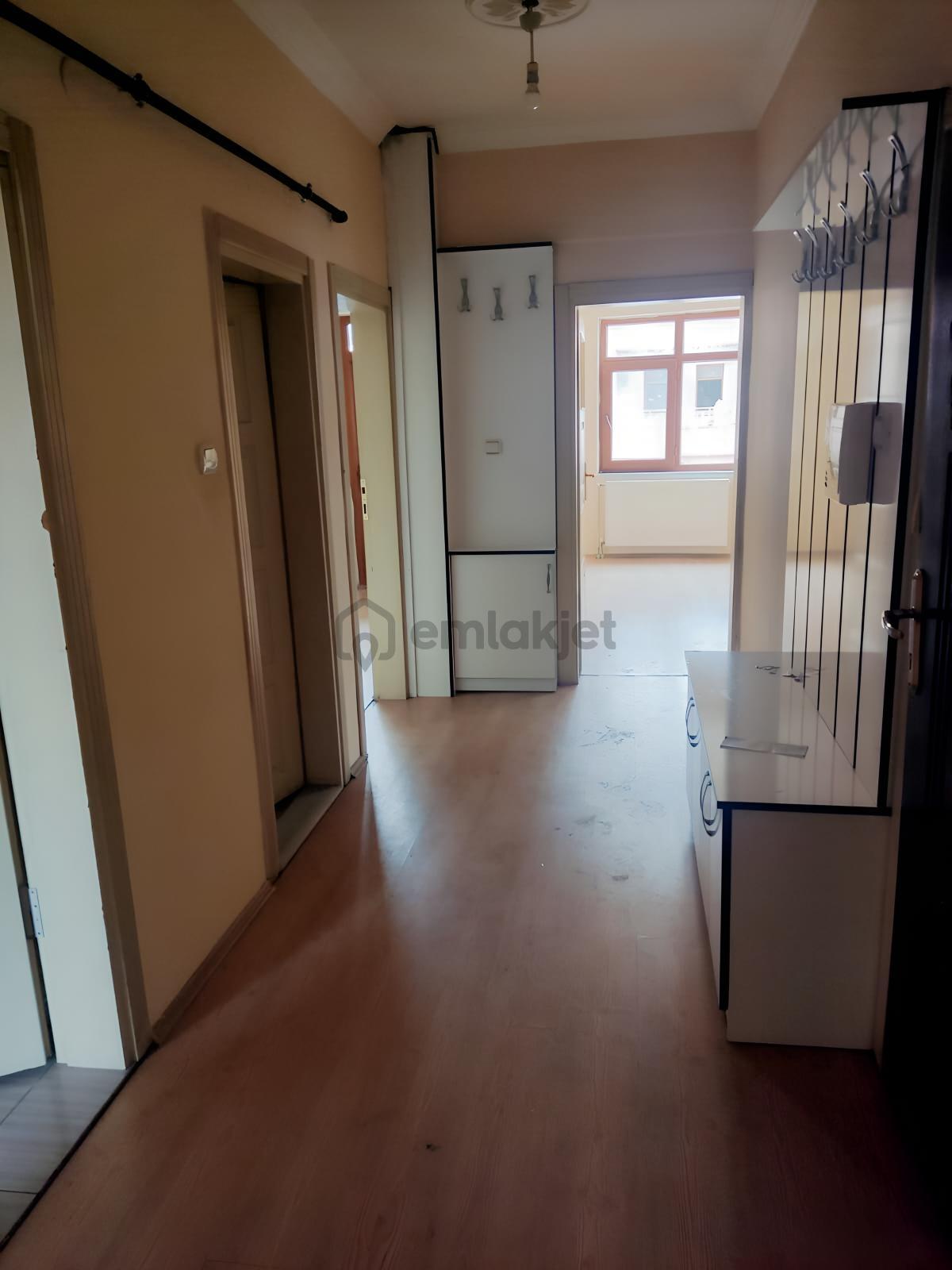 Güney Mahalle Çorum Caddesi Üzerinde Satılık 3+1 Daire - 11