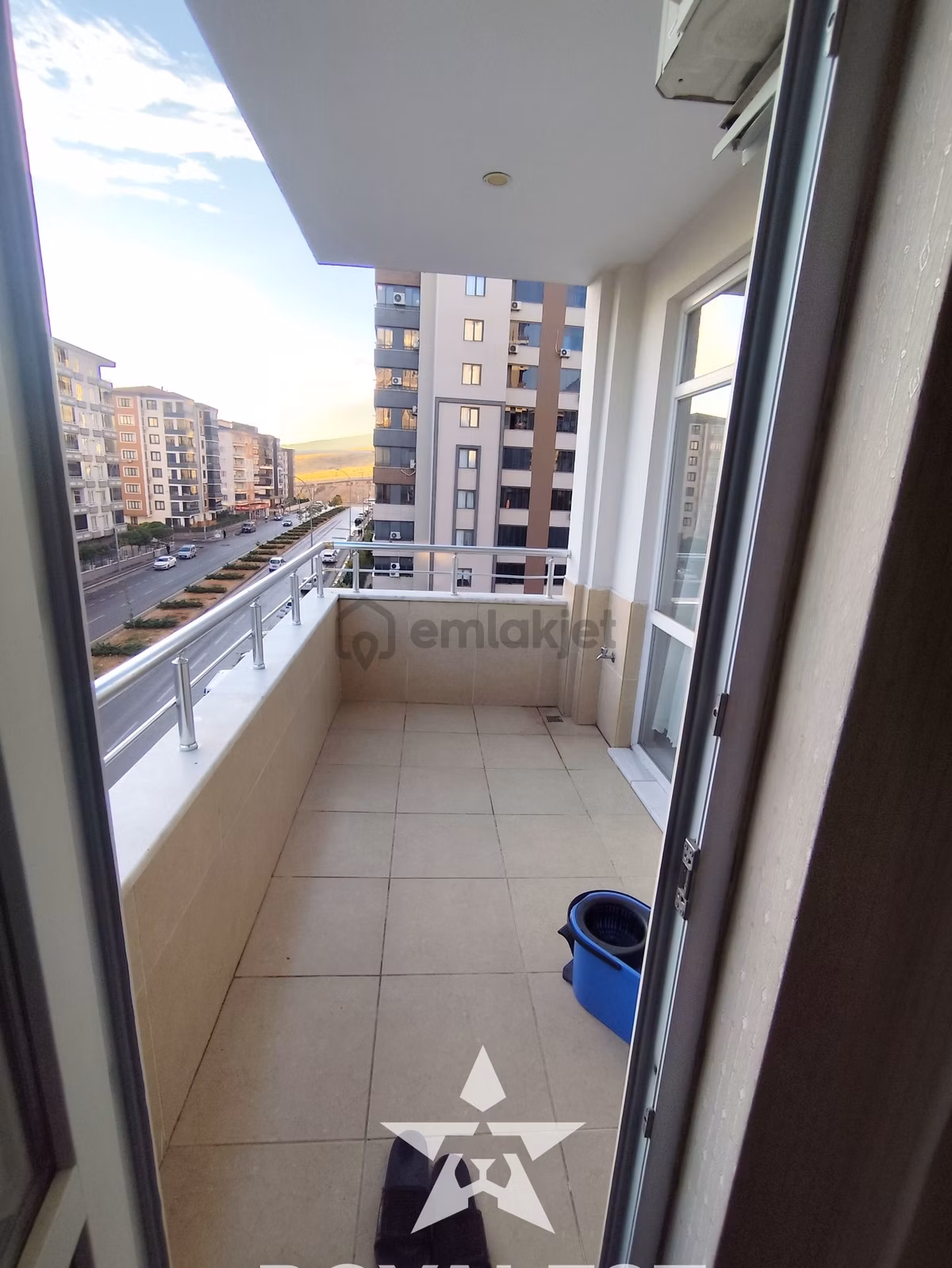 Royalest'ten Bakımlı Ara Kat Daire - 12