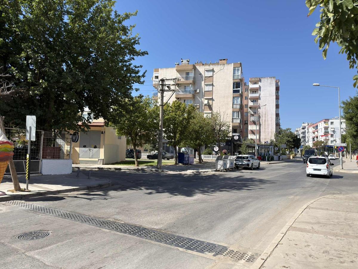 Berk Emlak'tan İşlek Konumda Devren Kiralık Kafe - 29