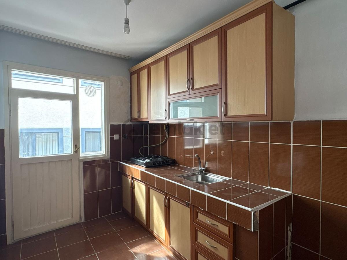Maltepe Altıntepe'de Oldukça Kullanışlı 2+1 Kiralık Daire - 9