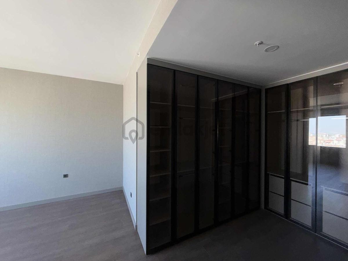 Natura Vadi A1 Blok Kat 30 Güney Batı Cephe Satılık 4+1 - 45