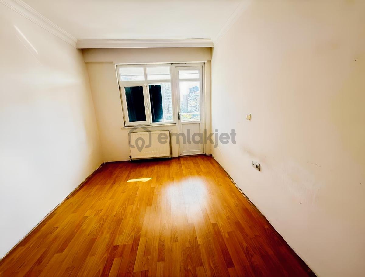 Batı Kardelen Sitesinde Asansörlü 3+1 Satılık Daire - 15