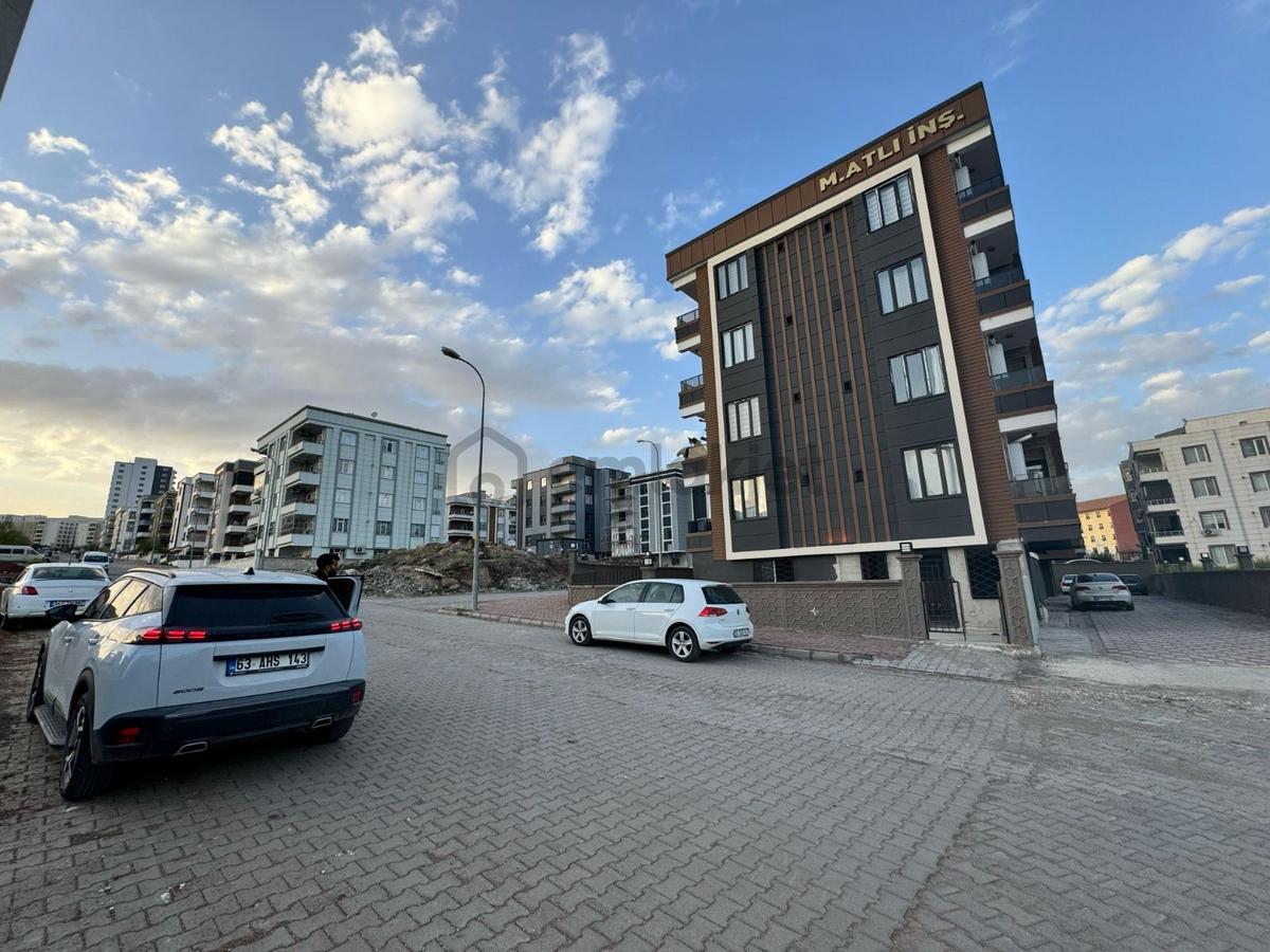 Seyrantepe De Merkezi Konumda Satılık 1+1 Daire