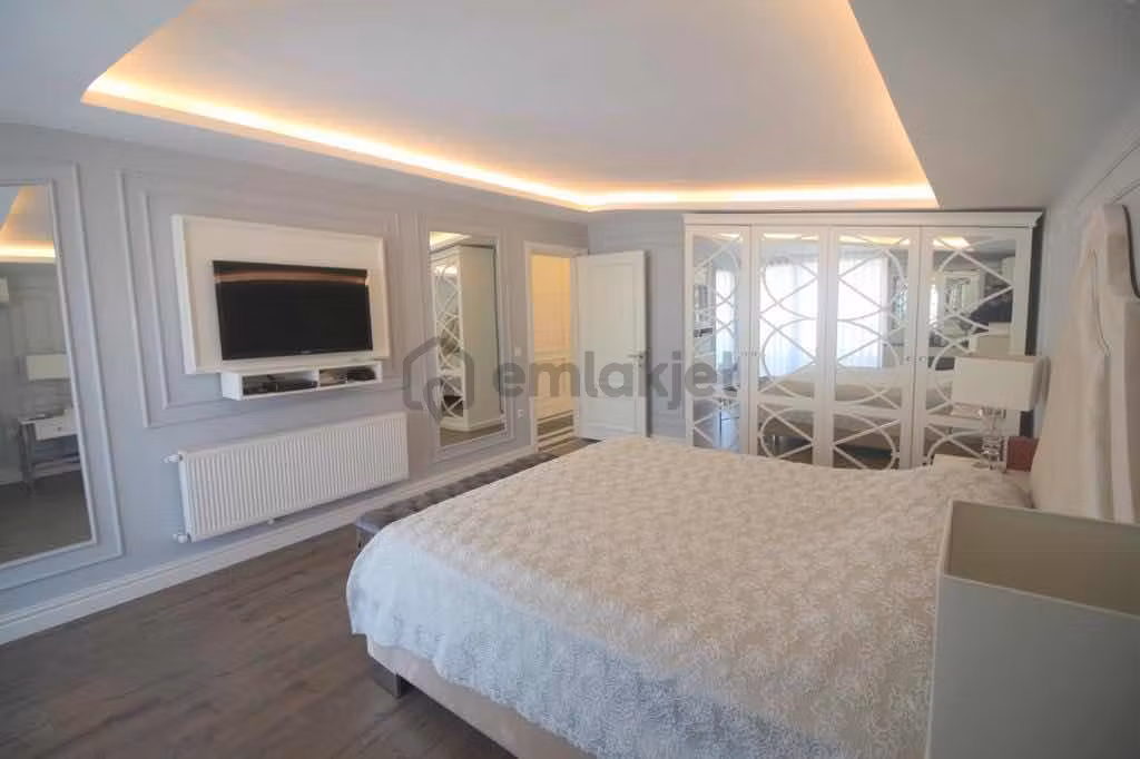 Florya'da 7+2 Kiralık Mimar Dekorasyonlu Ultra Lüks Dubleks - 31