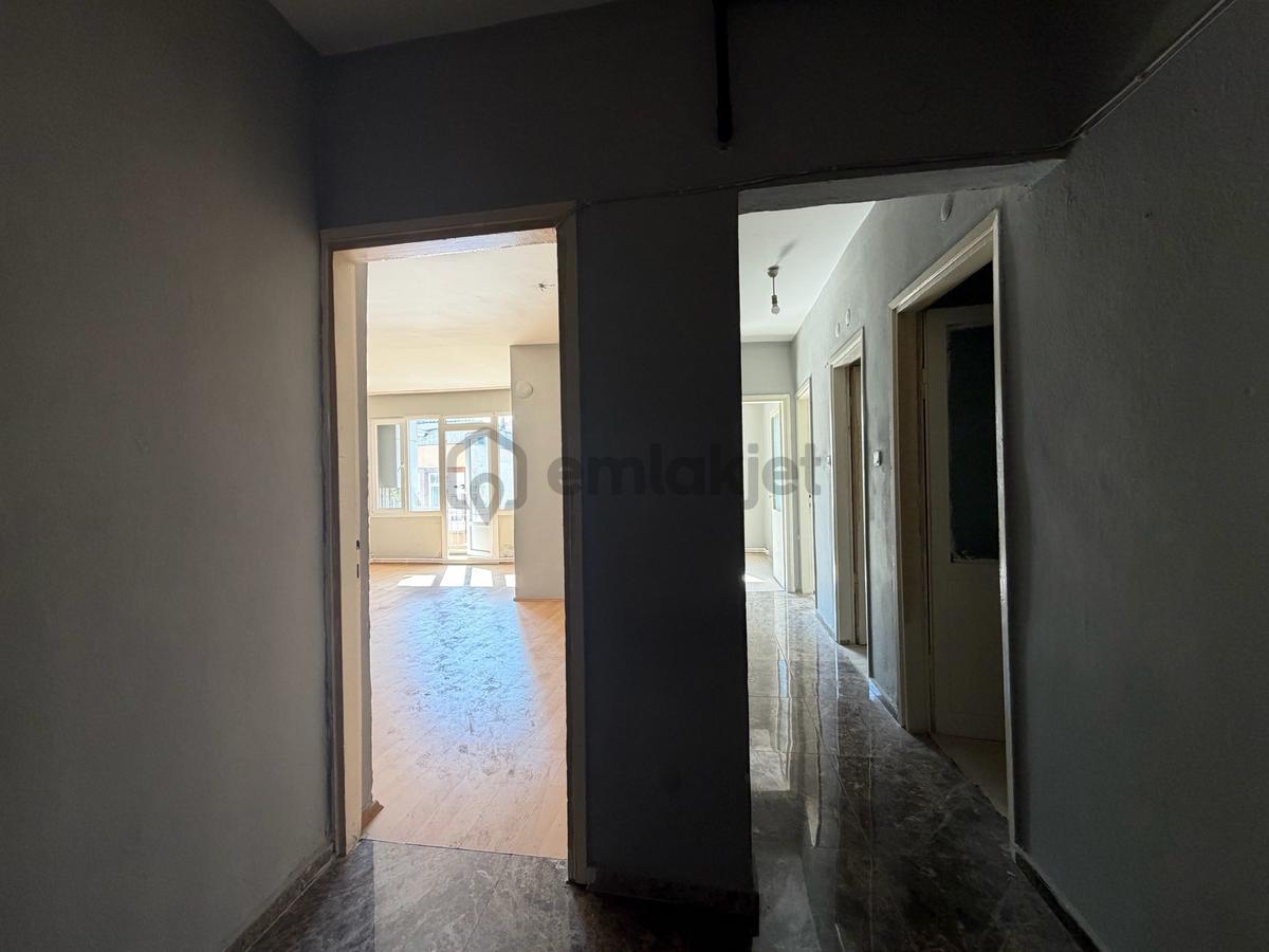 Güzelyalı'da Satılık 3+1 Daire | 100m² | Balkonlu | - 10