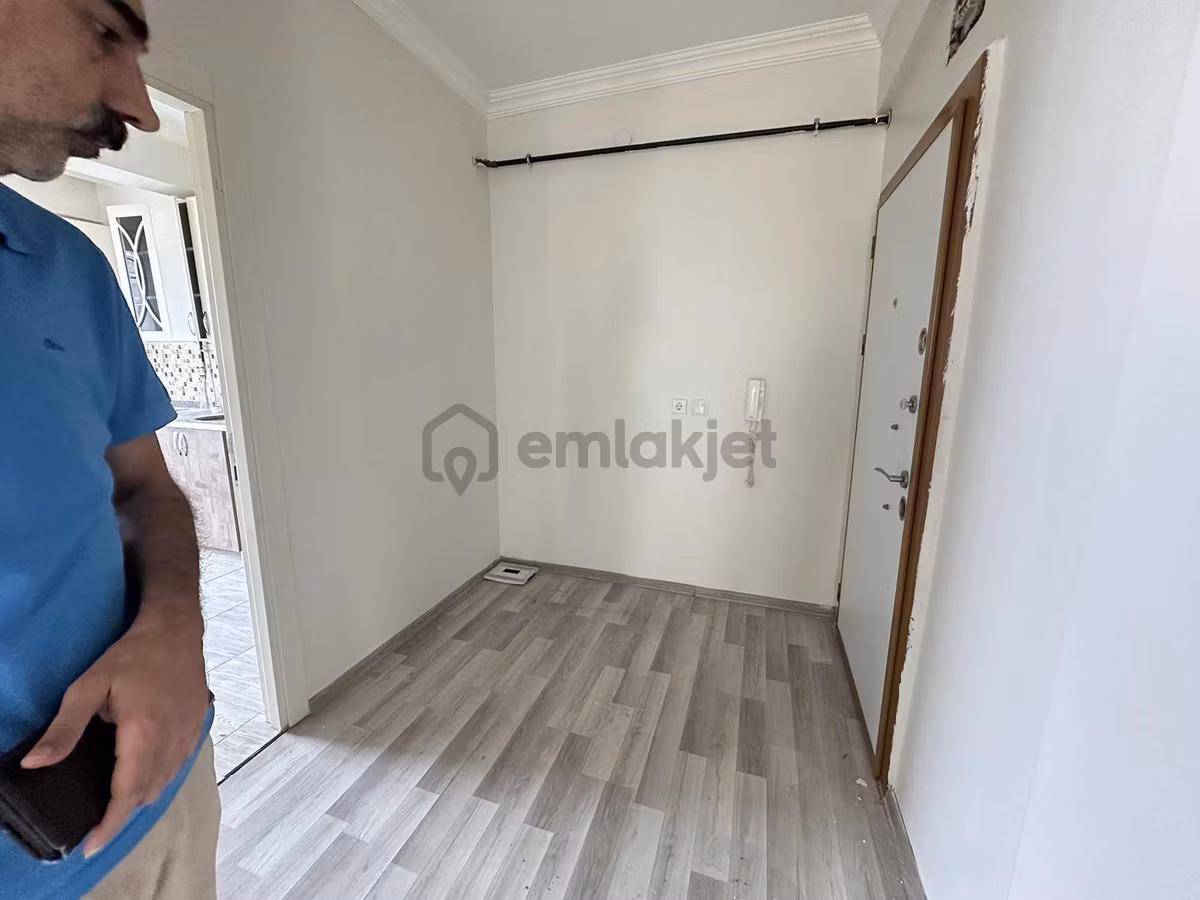 Ayhan Durağında Kiralık 2+1 Daire - 8