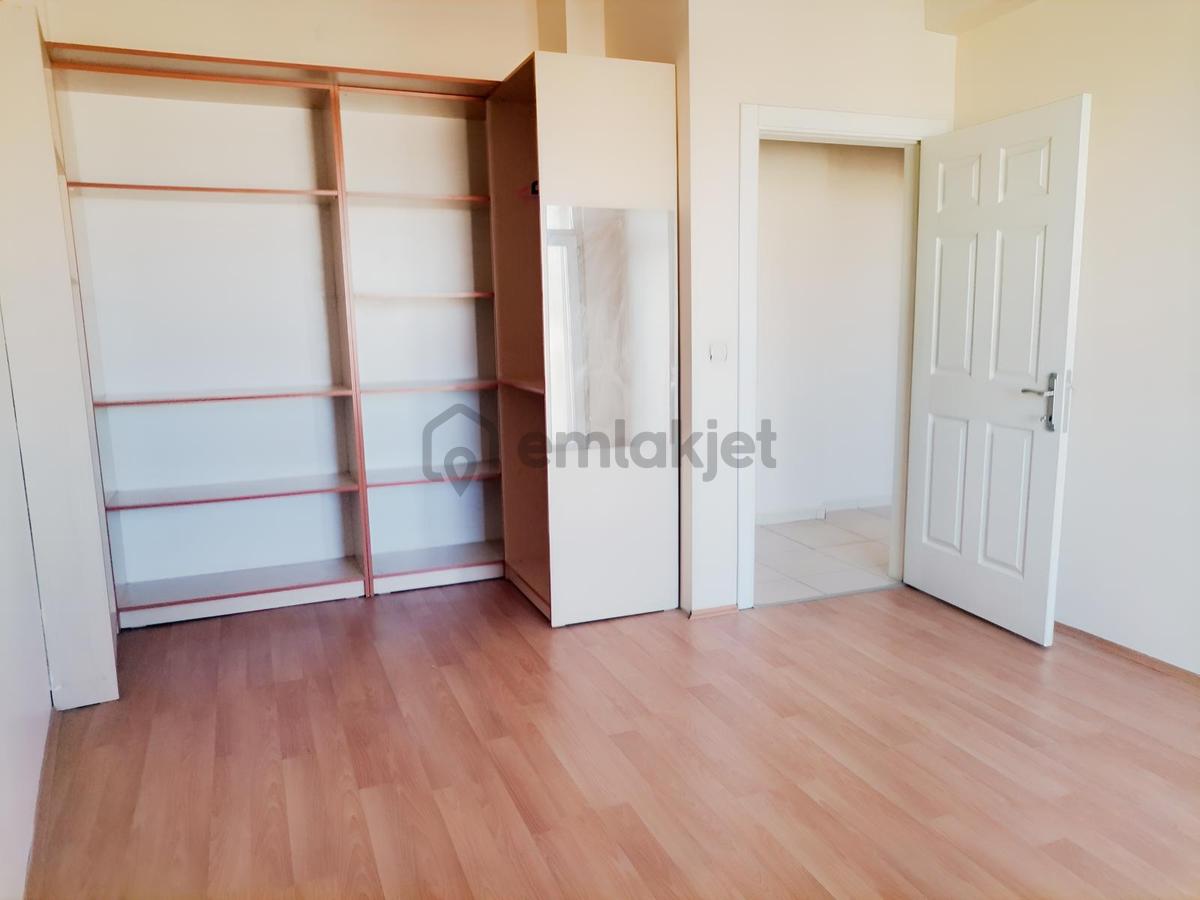 Rw Detay Dan Sakarya 2 Cadddesinde Kiralık 3+1daire - 31