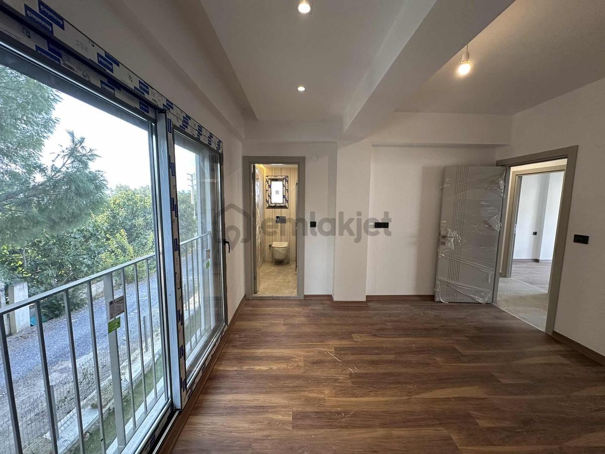 Urla Torasan'da Site İçerisinde Sıfır 3+1 Satılık Villa - 25