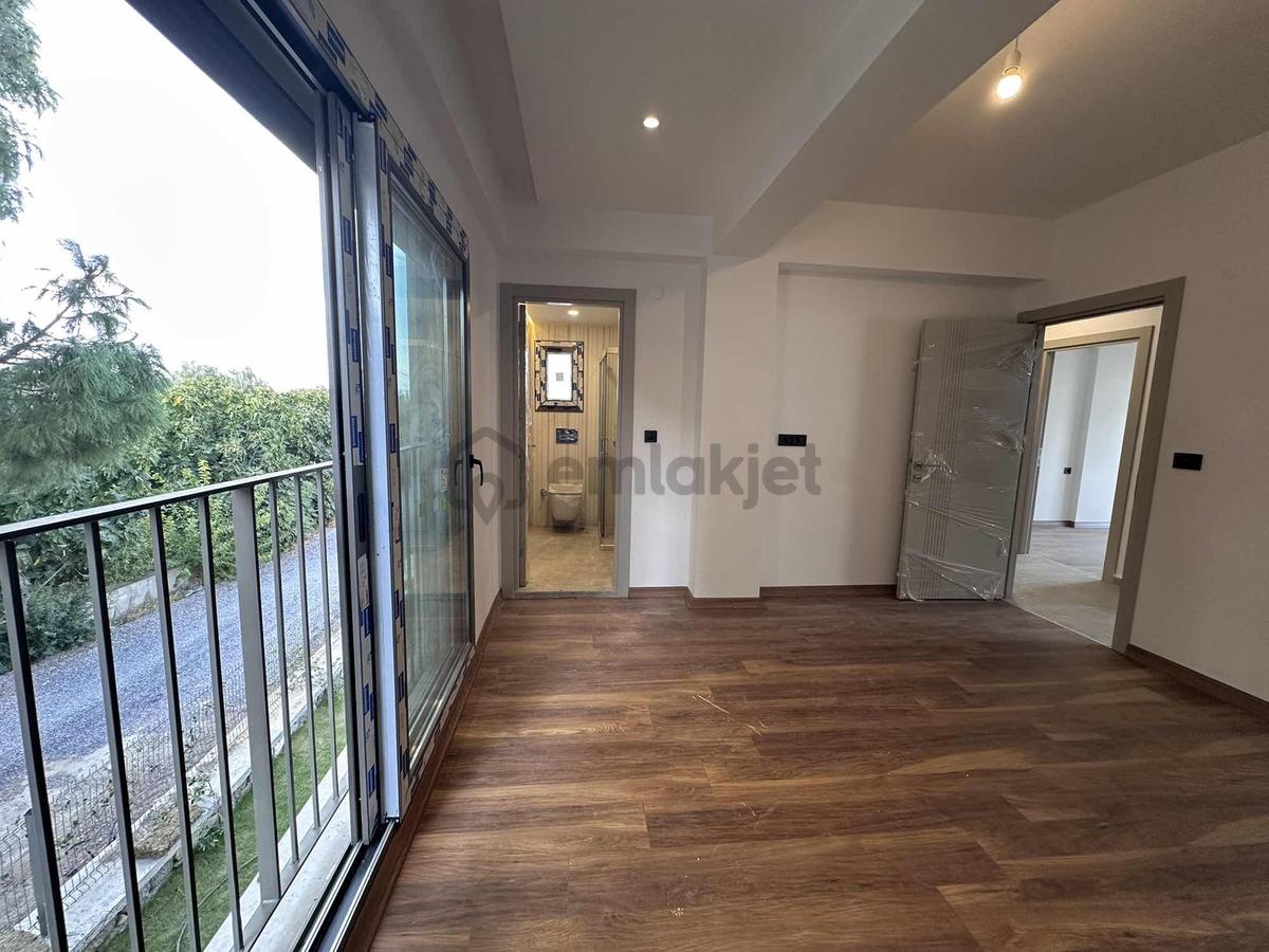 Urla Torasan'da Site İçerisinde Sıfır 3+1 Satılık Villa - 17
