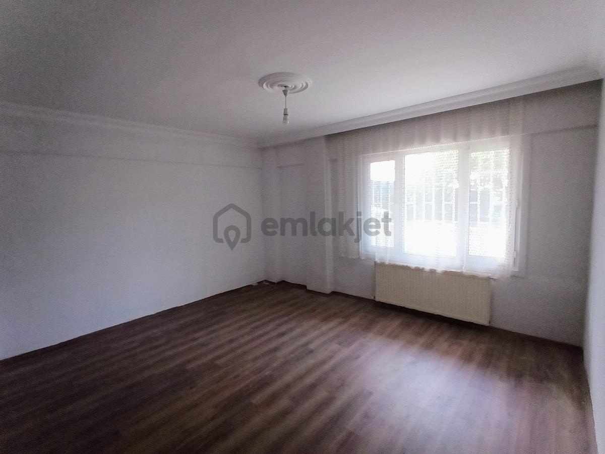 Acıbadem Metrobüse Yakın 2+1 Kiralık Daire - 7