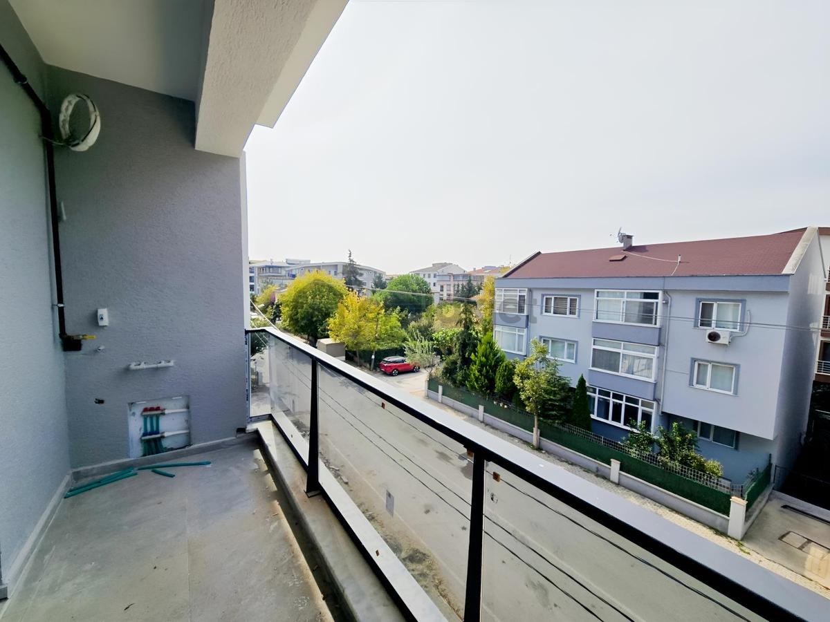 Çiftlikköy Erdeğer Yapı İmzalı Ön Cephe Kiralık 1+1 Daire - 8