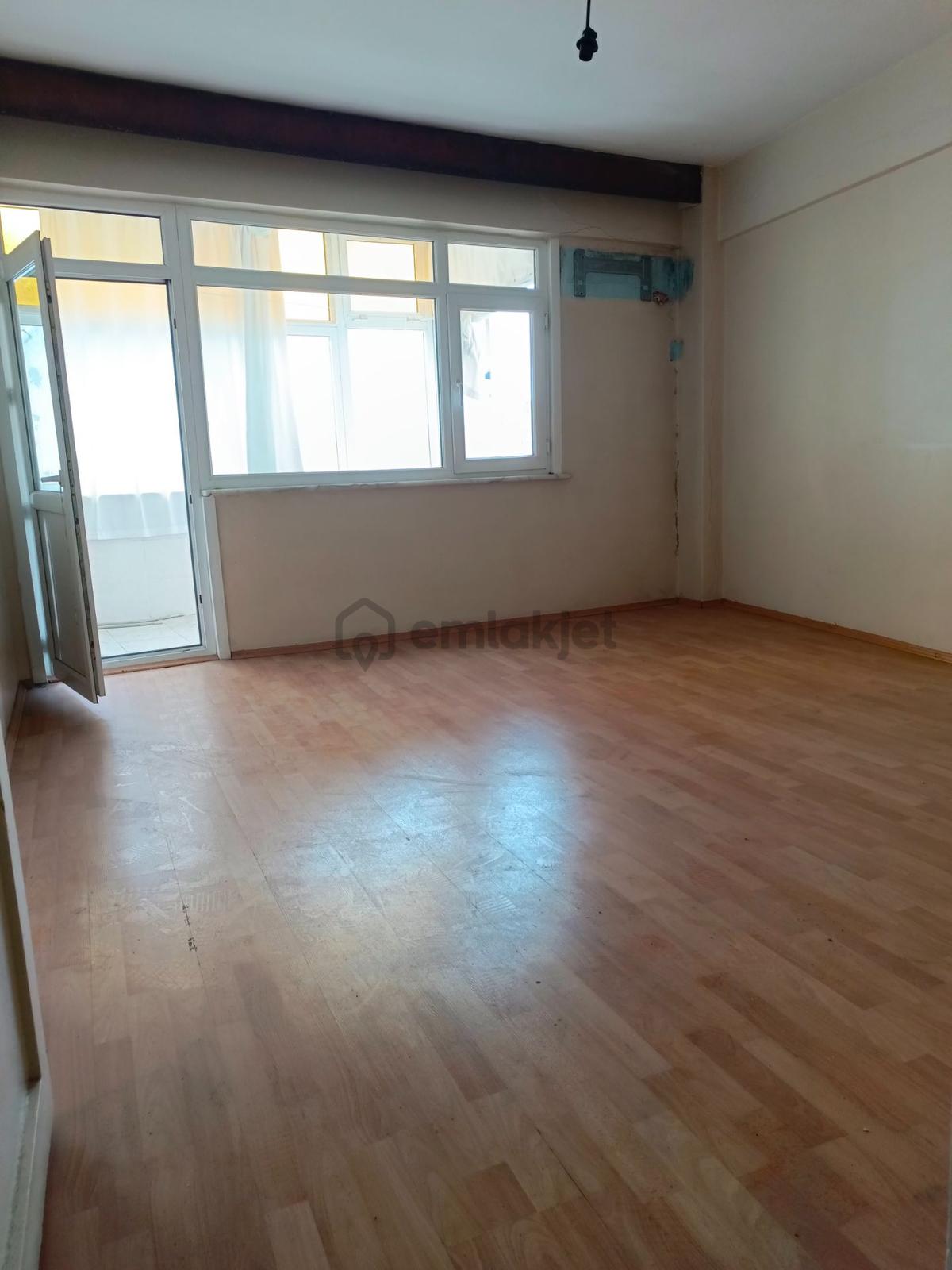 Sahibinden Fatih Hirkai Şerif Te Satılık Daire - 3