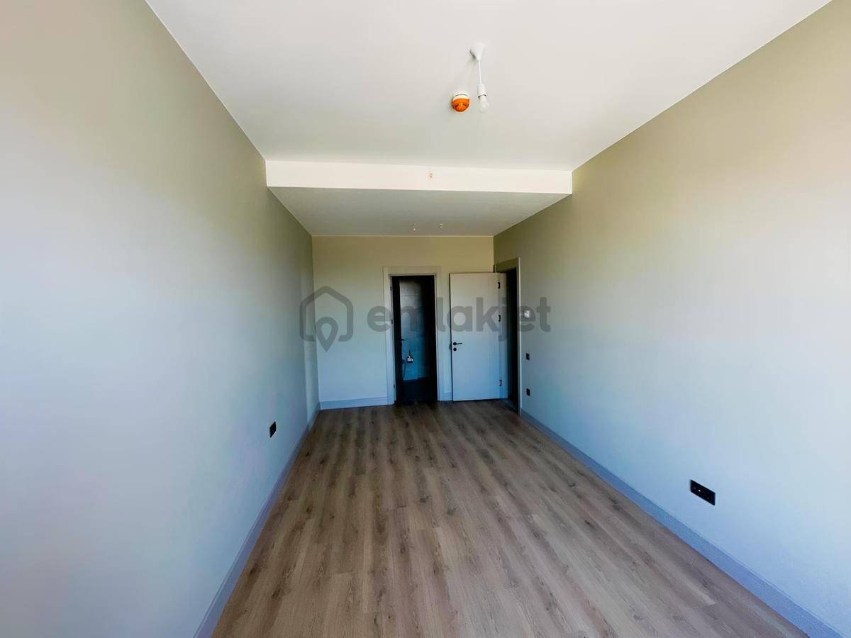 Sinpaş Boulevardda 17. Kat Güneybatı Full Yapılı 3+1 - 55