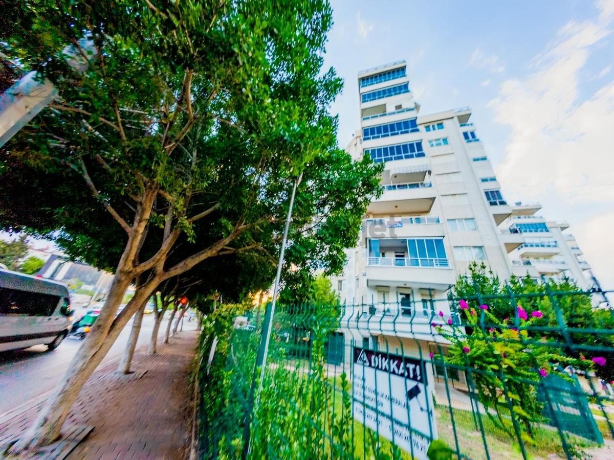 Barınaklar Bulvarında Elit Sitede Geniş 3+1