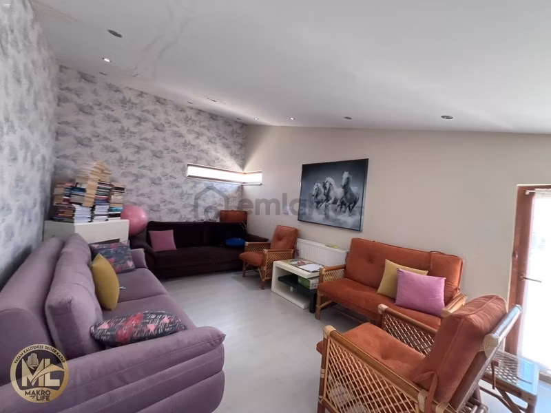 Acil Acil... Kenar Geniş Bahçeli Triplex Satılık Villa - 25