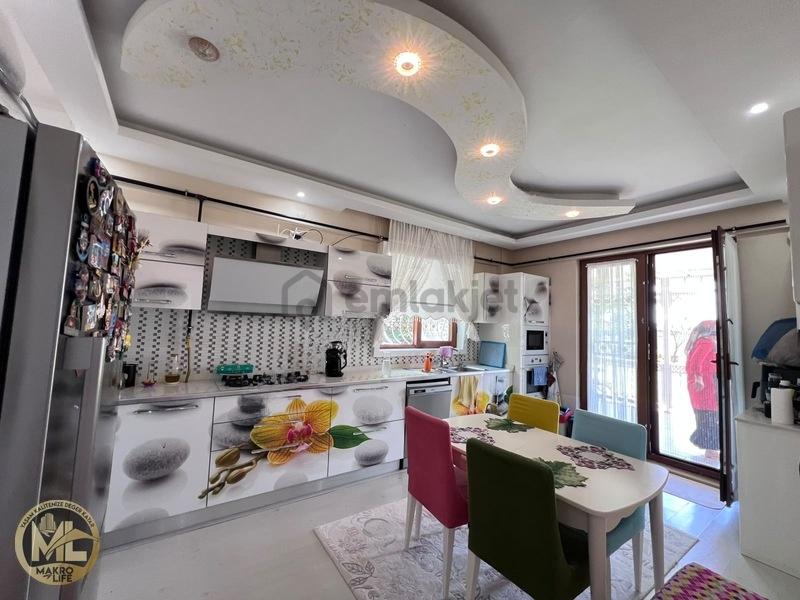 Acil Acil... Kenar Geniş Bahçeli Triplex Satılık Villa - 10