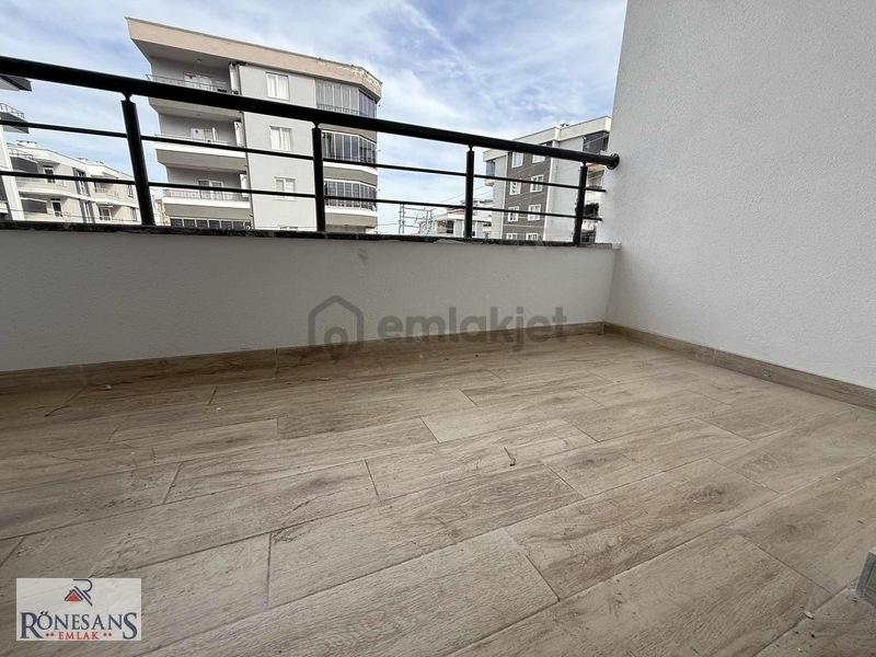 Rönesans Emlaktan Ulaşıma Yakın Ful Eşyalı Kiralık 1+1 Daire - 16