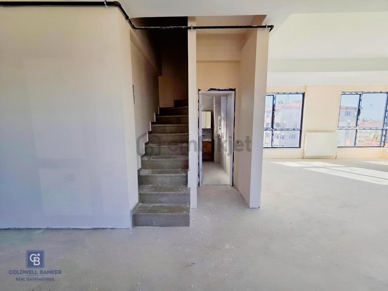 Sahrayıcedit E5te İskanlı Satılık Dubleks Ofis Katı 290m² - 6