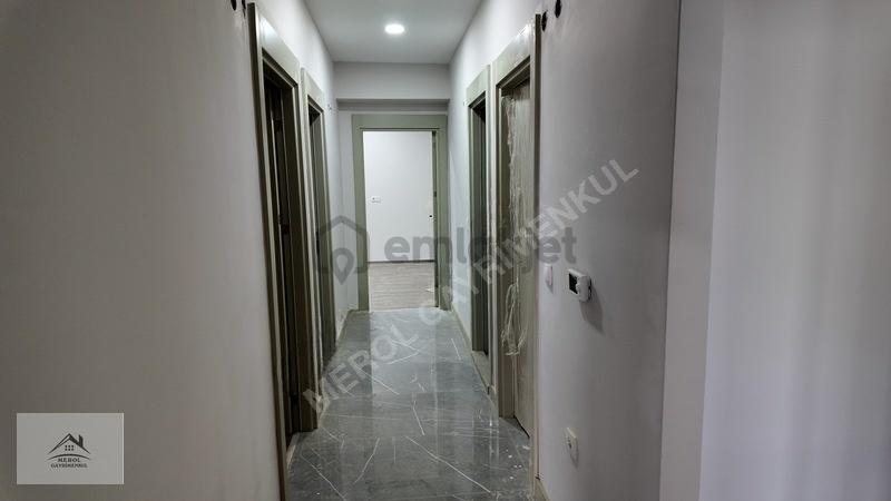 Menemen Uğur Mumcu'da T-yapı Şirada 4+1 Kiralık Daire - 23