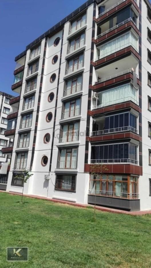 Zümrütkent Caddesi Üzeri Satılık 4+1 Bakımlı Daire - 9