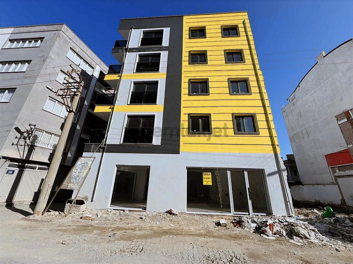 Kiralık Cadde Üzeri Sıfır Dükkan - 11