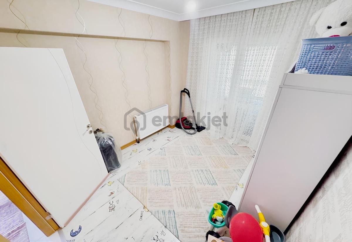 Yükseltepe'de Ön Cephe Full+full Yapılı Teras Balkonlu 3+1 Daire - 16