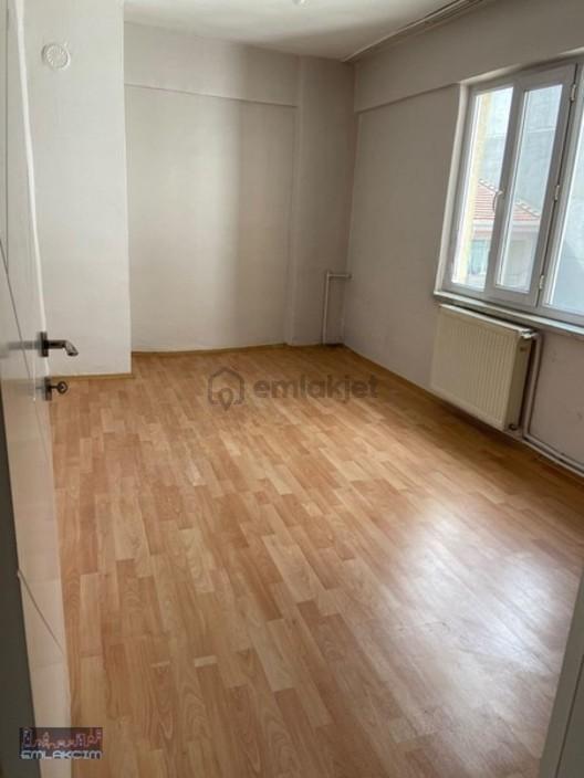 Emlakcımdan Ertaş Cd.başında Bakımlı 3+1 Kombili Daire - 7