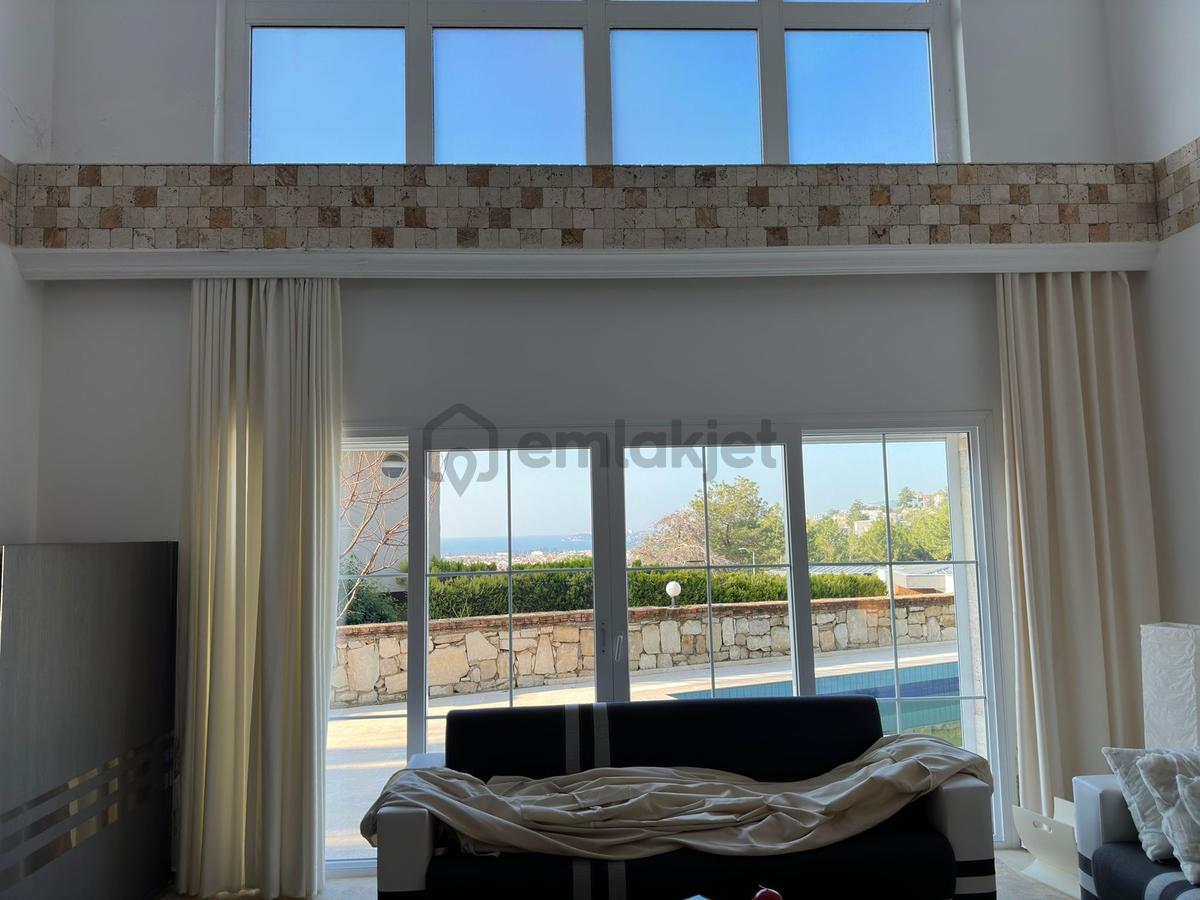 Kuşadası Soğucak'ta Müstakil 4+1 Villa. - 11