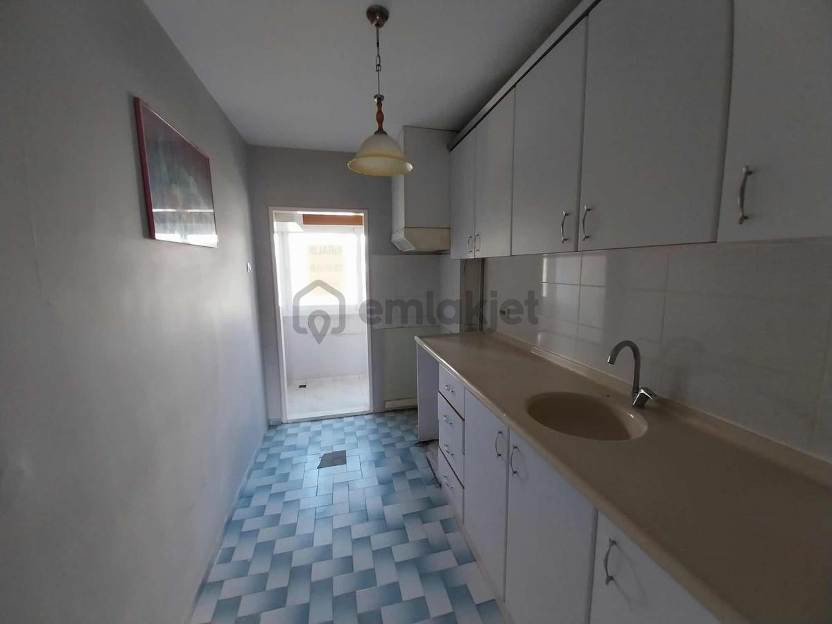 Evka 2'de Deniz Manzaralı 2+1 Daire 25.000 Tl - 7