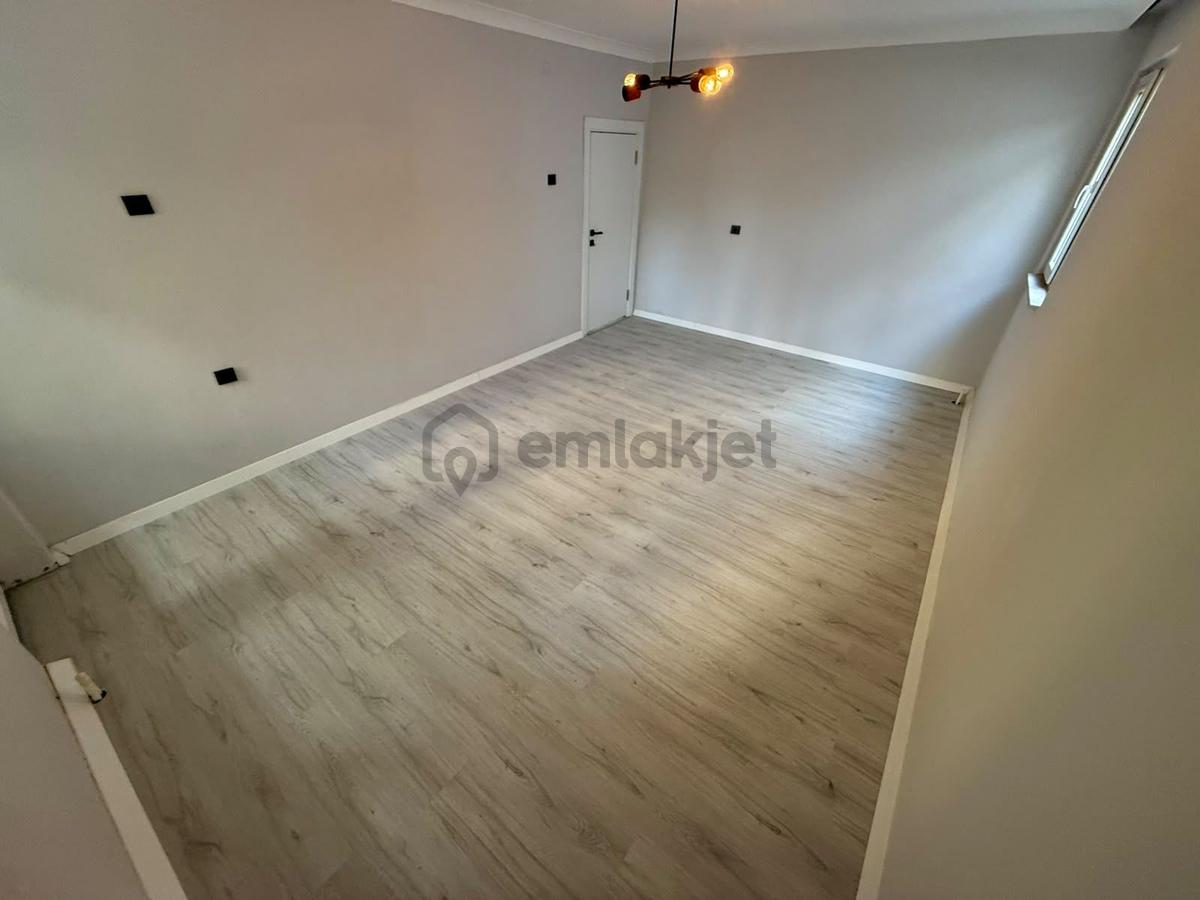 Sezgin Emlaktan Pazarın İçinde Denize 100metre Satılık 2+1 Daire - 35