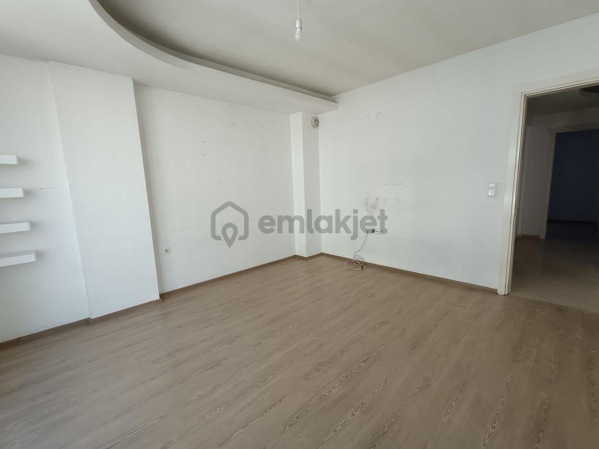 Yeşilova'da, Point Avm Ve Otogar Yakını Kiralık 2+1 Daire - 9