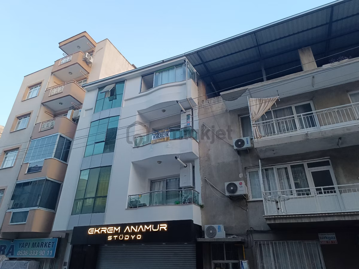 Yeşilova'da, Point Avm Ve Otogar Yakını Kiralık 2+1 Daire - 2