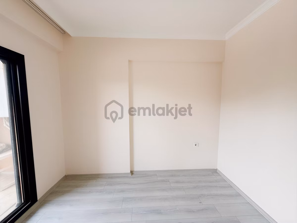 Seyrekte Klimalı 1+1 Arakat Eşyalı Daire - 14