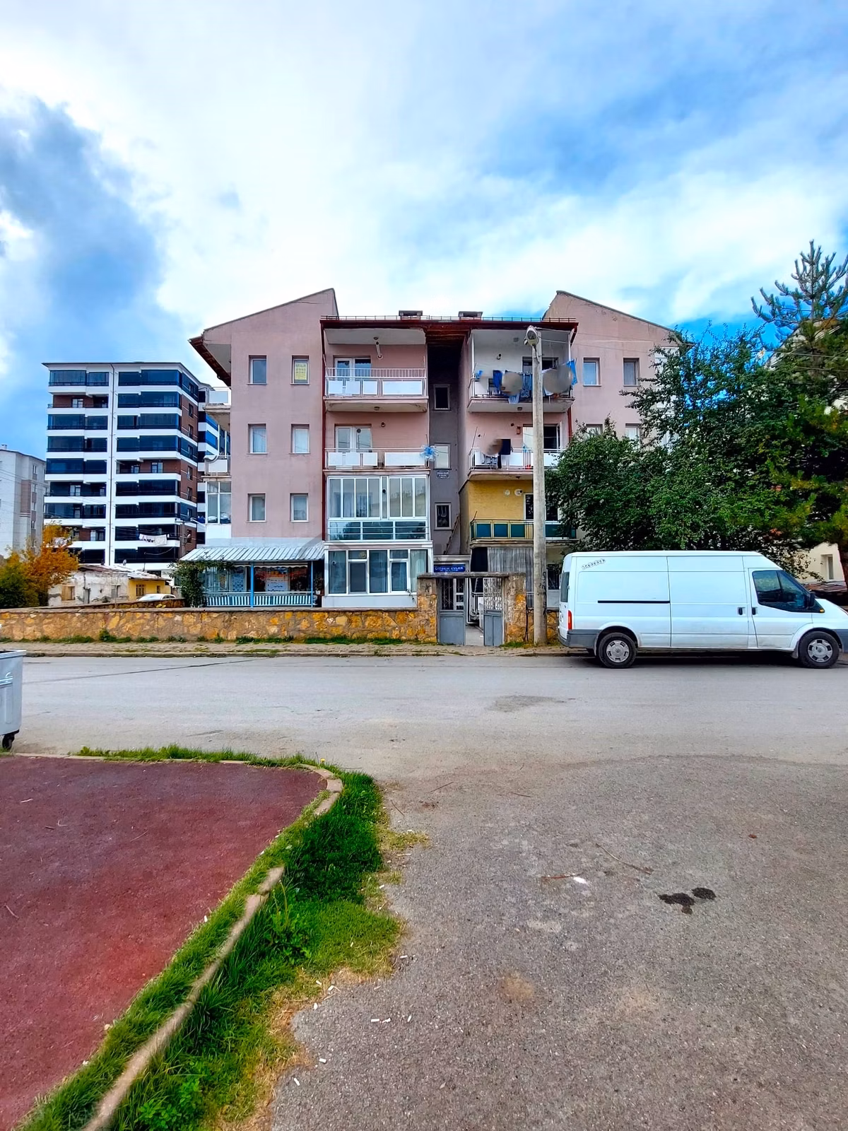 Turkuaz'dan Mehmet Akif'te Kiralık 2+1 Daire