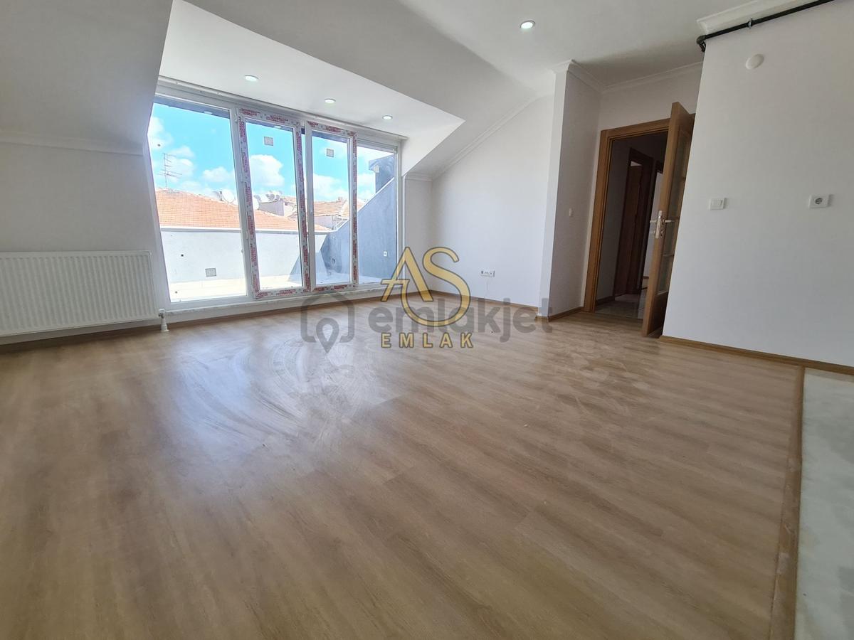 As Emlaktan 2+1 Yeni Binada Manzara Teraslı Cadde Üzerinde Daire - 8