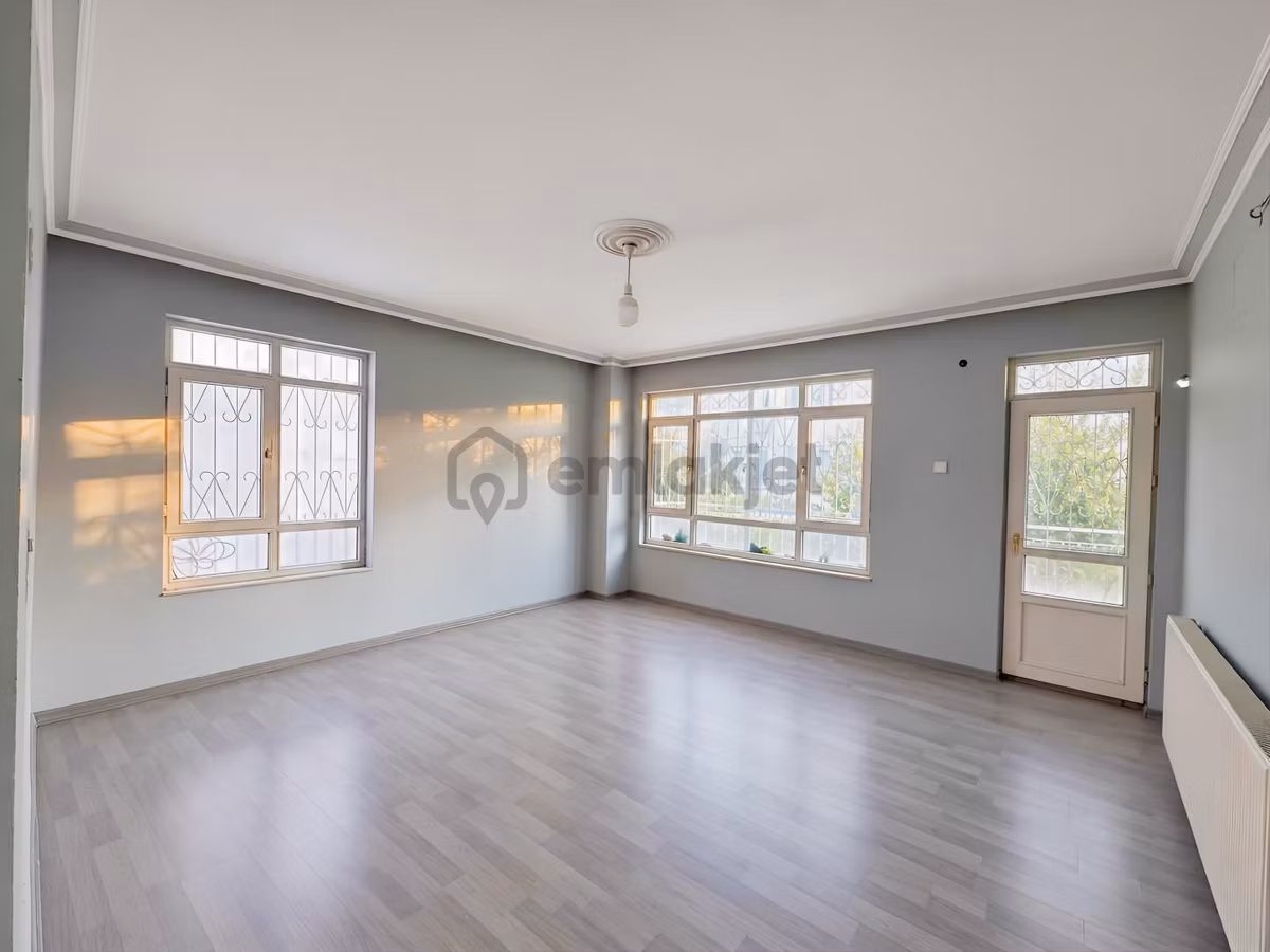 Dokumada Kiralık 3+1 Bakımlı 130 M2 Daire