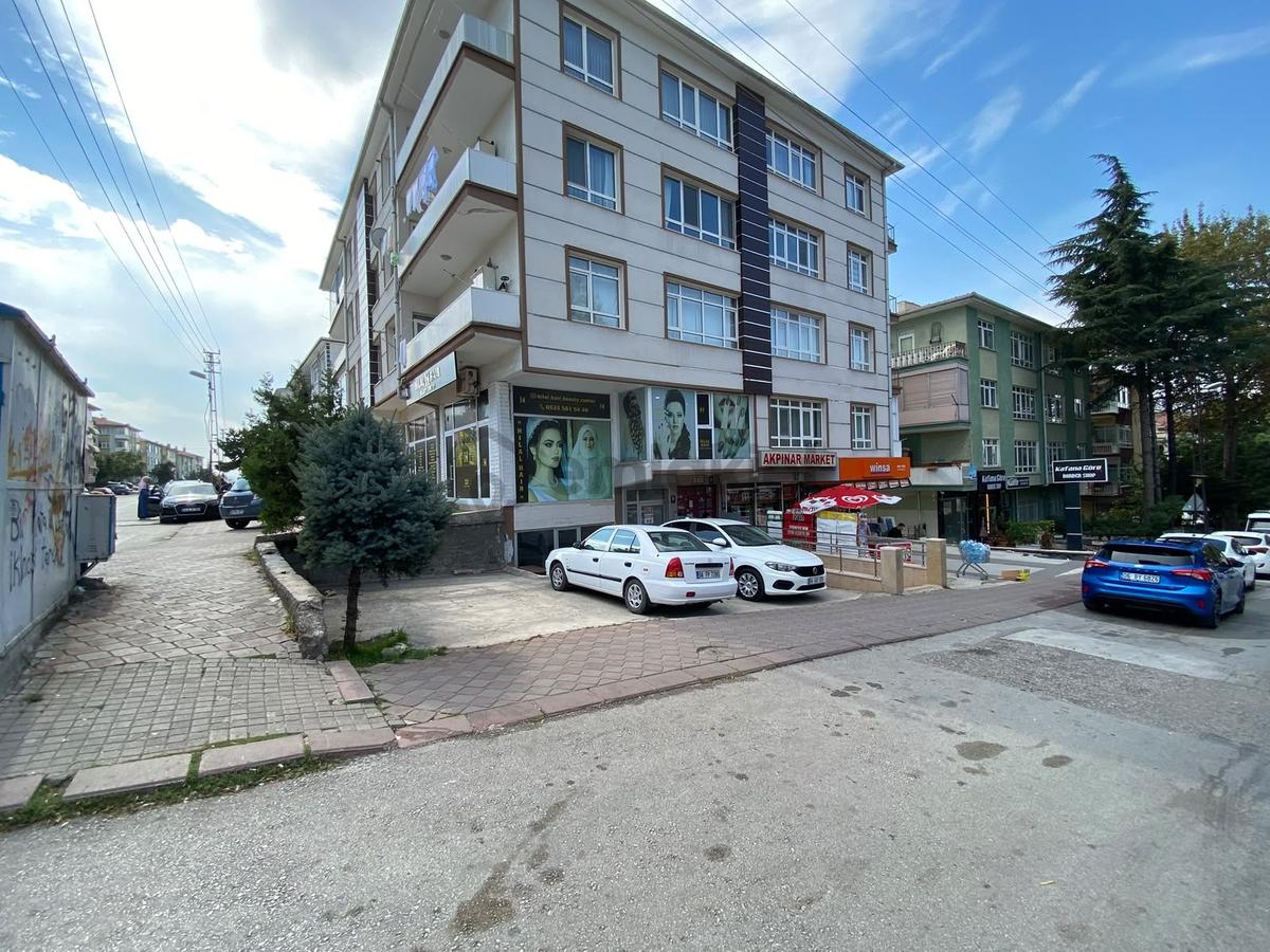 Cadde Üzeri, 2 Cepheli Yüksek Görünürlüklü Dükkan