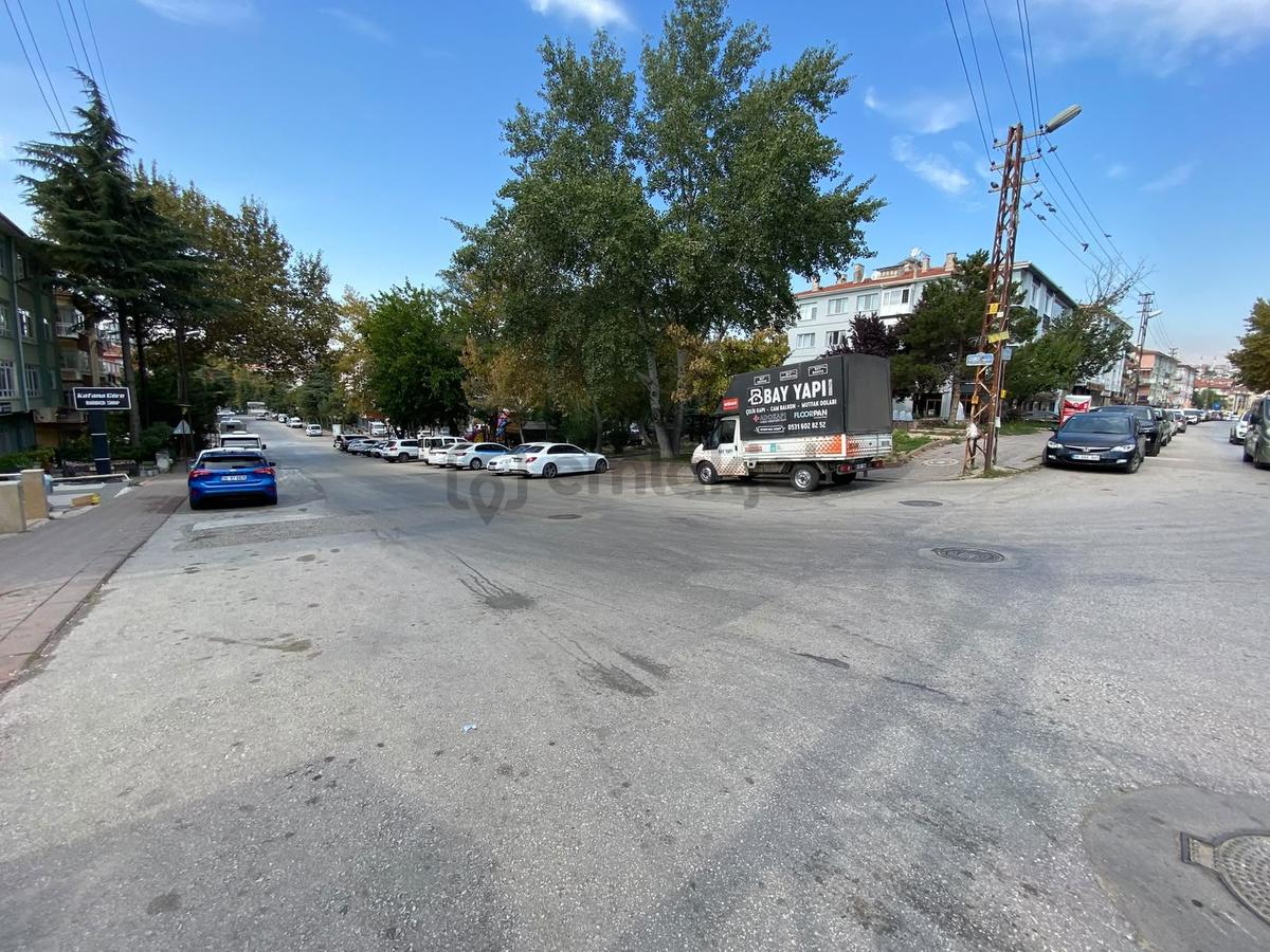 Cadde Üzeri, 2 Cepheli Yüksek Görünürlüklü Dükkan - 23